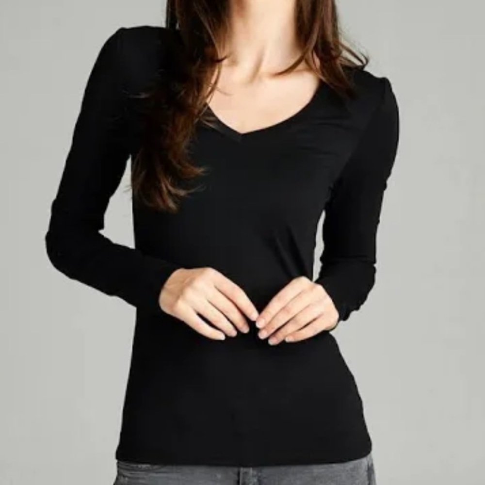 La Senza Black V-Neck Long Sleeve Lightweight Layering Tee Top Size Medium